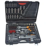حقيبة المفاتيح 216 قطعة caisse a outils. 216 Pcs BEETRO CR0817