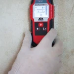 جهاز كشف المعادن والكابلات الكهربائية والخشب  SCANNER MURAL 80mm ADA A 00446